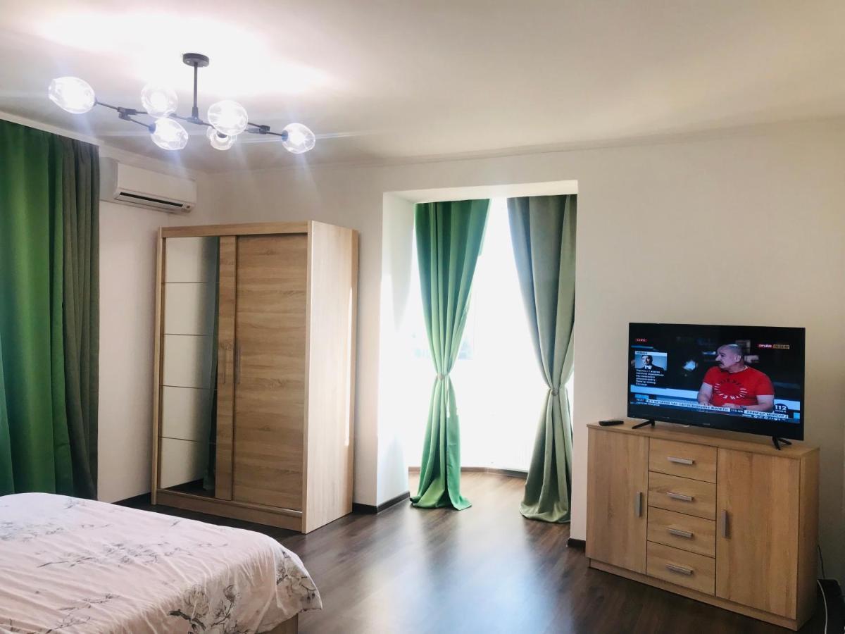 Naberezhna 10, Central Lutsk Lejlighed Eksteriør billede
